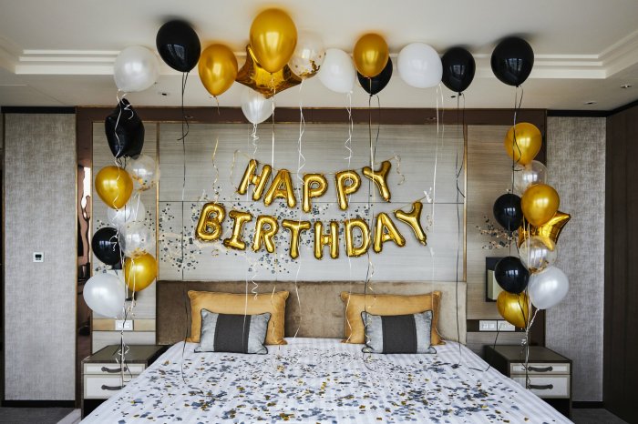 How to decorate a hotel room kids birthday